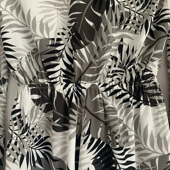 Illa Illa Romper - Black/White/Gray - Size Small - EUC - Picture 5 of 9